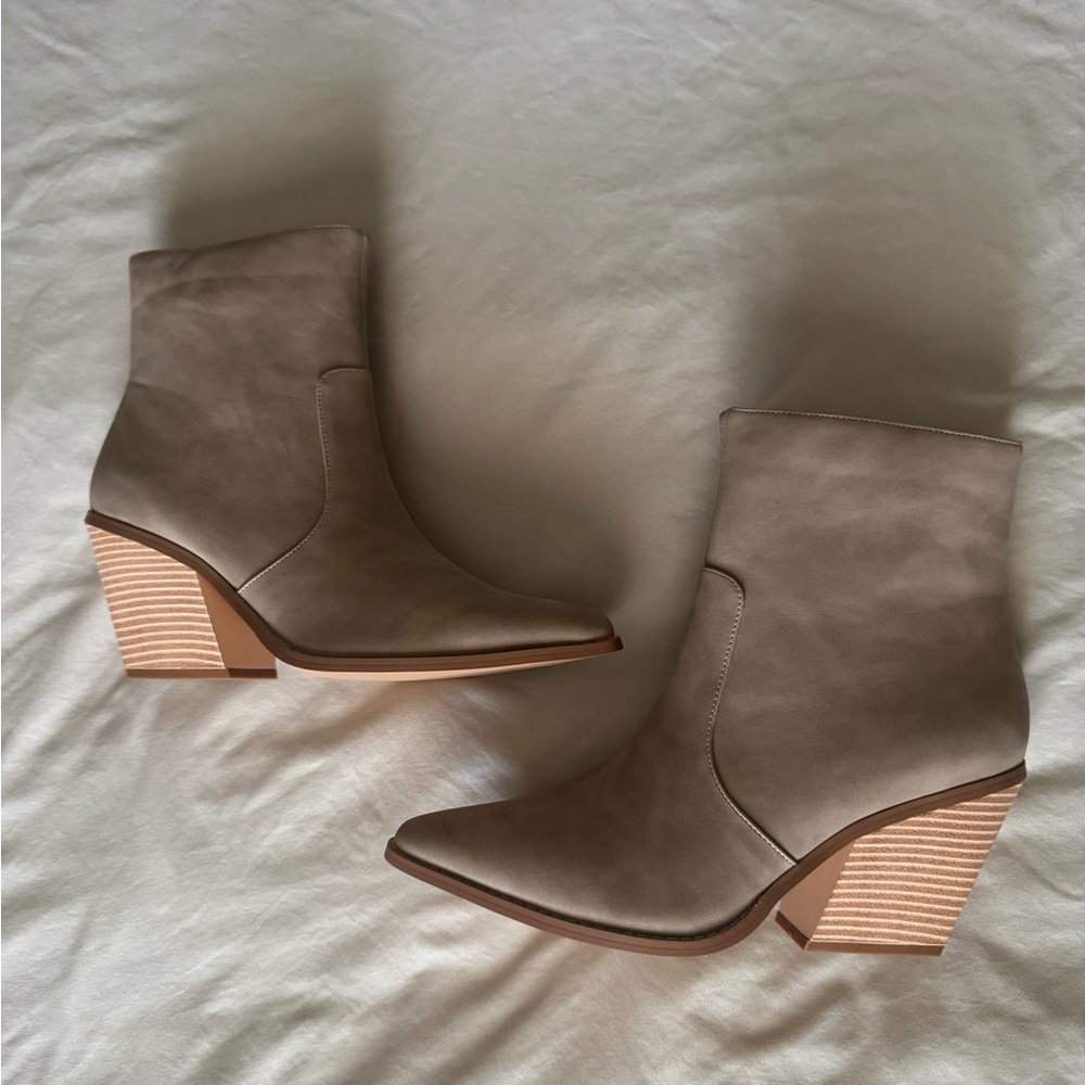 SHEIN stacked heel zippered ankle boots women's